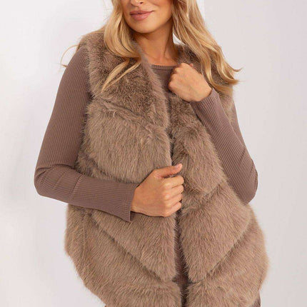 Elegant Multi-Pocket Faux Fur Vest for Every Event