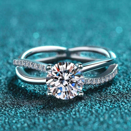 Elegant Moissanite Crisscross Ring with Dazzling Zircon Accents