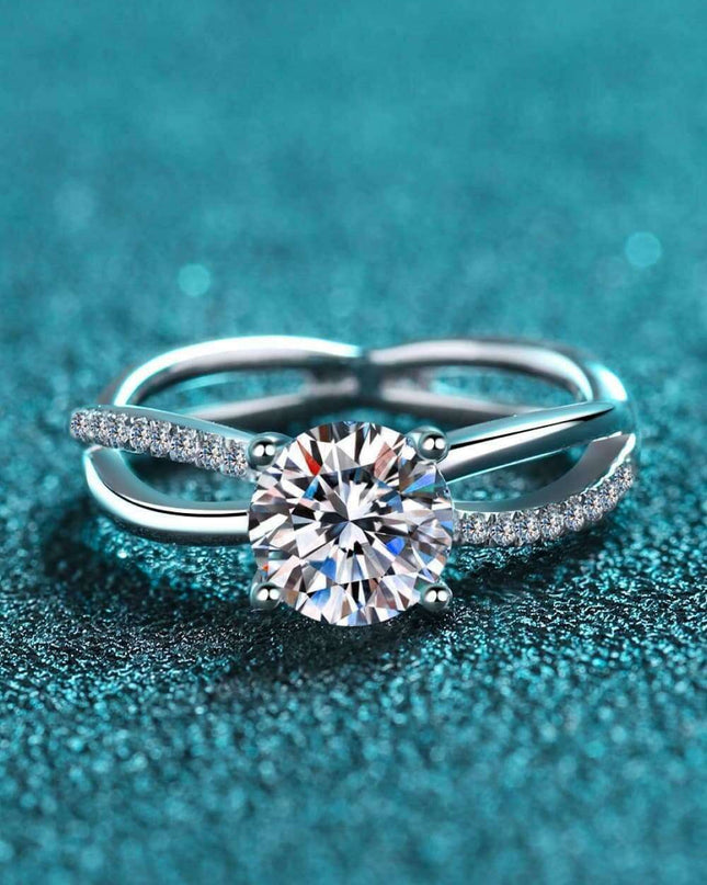 Elegant Moissanite Crisscross Ring with Dazzling Zircon Accents