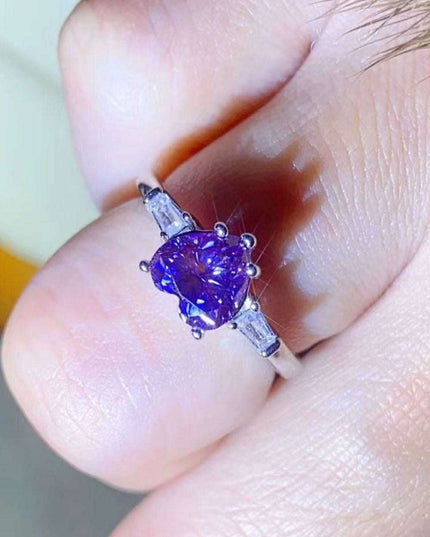 Enchanting Platinum Heart Ring with Purple Moissanite and Zircon Accents - A Symbol of Love