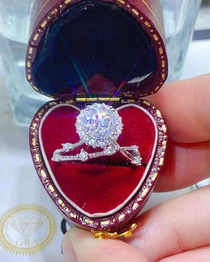 Stunning 1 Carat Lab-Created Diamond and Zircon Adorned Platinum Ring