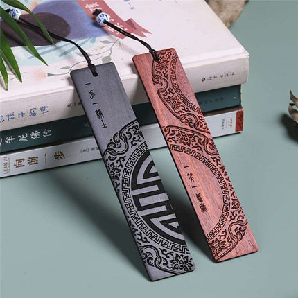 Charming Handcrafted Chinese Redwood Bookmark - Perfect Gift for Book Enthusiasts - Essential Office Accessory