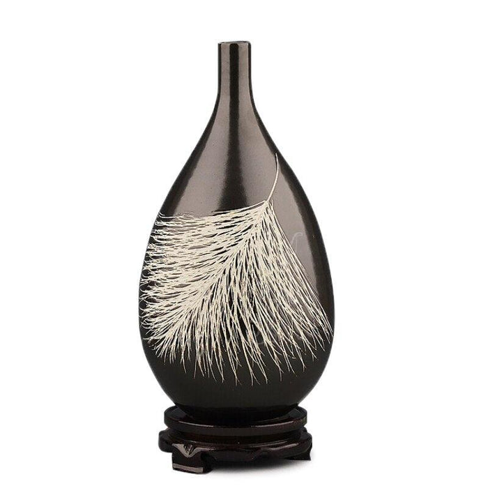 Elegant Ceramic Vase with Angel Feather Water Drop Design - Stylish Chinese Home Decor Piece