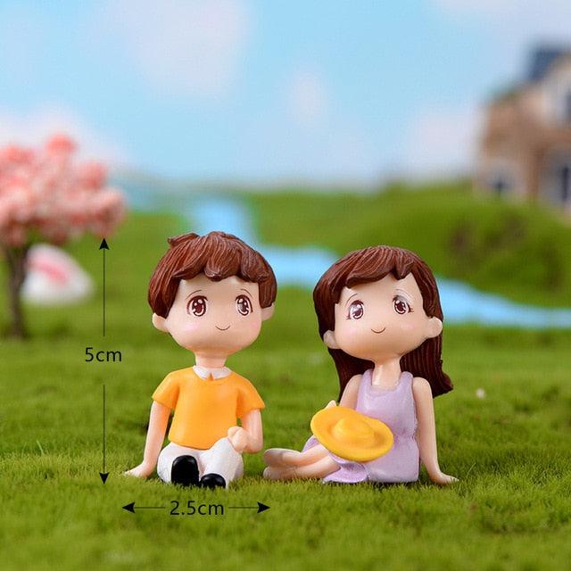 Enchanted Mini Resin Figurines Set Featuring Lovely Cartoon Couple Chairs