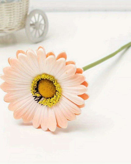 Lifelike Silk Gerbera Daisy Arrangement: Stunning Artificial Floral Decor for Any Occasion