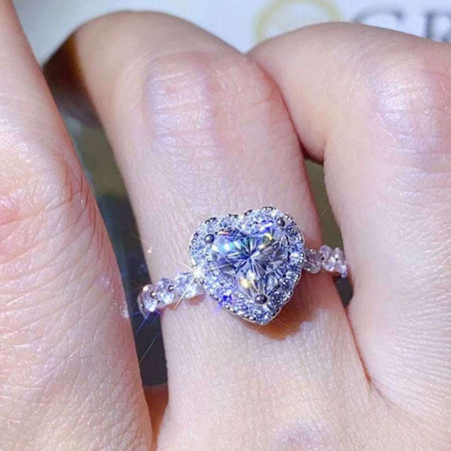 Heart's Desire: Platinum-Plated Moissanite Elegance Ring with Sparkling Zircon Accents