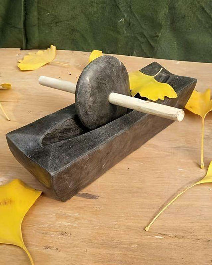 Mini Lapis Lazuli Spice Grinder - Handcrafted Manual Herb & Pepper Crusher for Gourmet Cooking