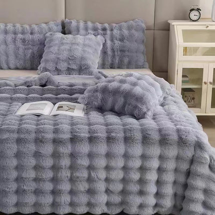 Peekaboo Studio Thickened Velvet Rabbit Bubble Carpet Blanket Quilt