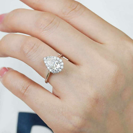 Teardrop Moissanite Sterling Silver Ring - Elegant 1.5 Carat Design with Platinum Finish