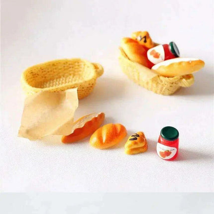 Enchanting Tiny Dollhouse Delights