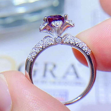 Timeless Radiance: 1 Carat Lab-Grown Diamond Ring with Moissanite and Zircon Accents