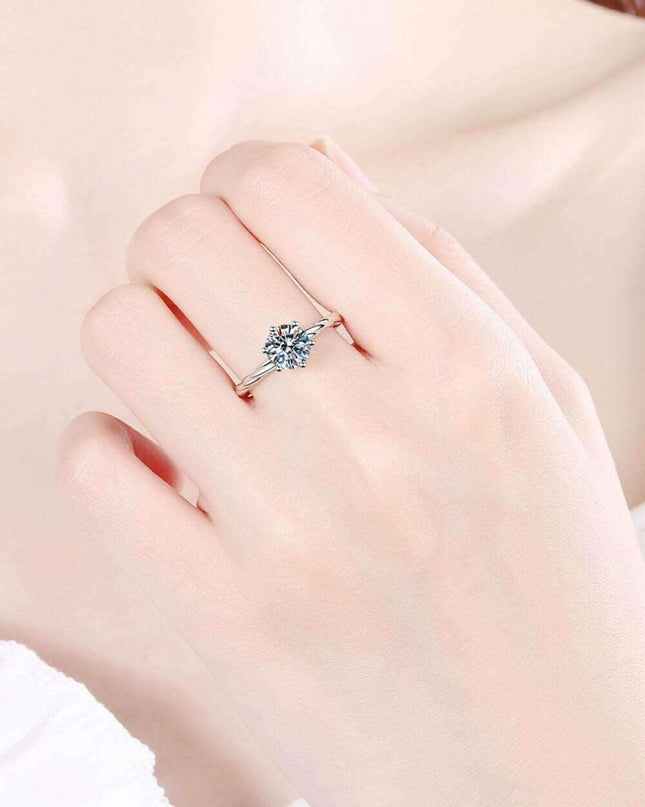 Elegant 1 Carat Moissanite Twisted Ring - Exquisite Statement Jewelry Piece