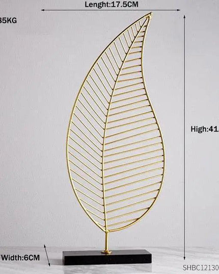 Exquisite Golden Metal Art Decor with Elegant Palm Leaf Pattern