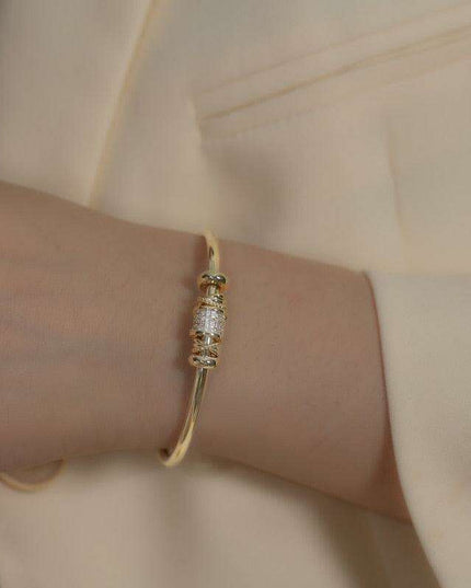 Chic Gothic Elegance: French-Inspired High Sense Cuff Bracelet for Fashion-Forward Women