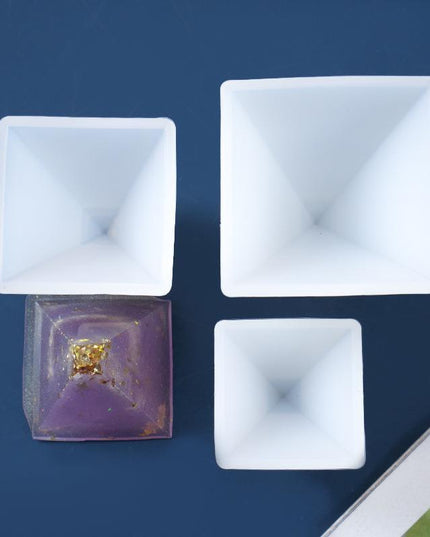 Artisan Pyramid Candle Crafting Set - DIY Aromatherapy Resin Candle Kit