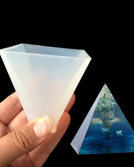 Artisan Pyramid Candle Crafting Set - DIY Aromatherapy Resin Candle Kit
