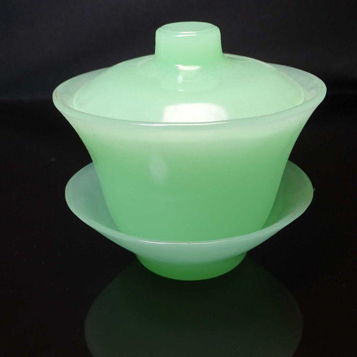 Elegant Jade Kung Fu Tea Set with Masterful Tureen and Delicate Cup