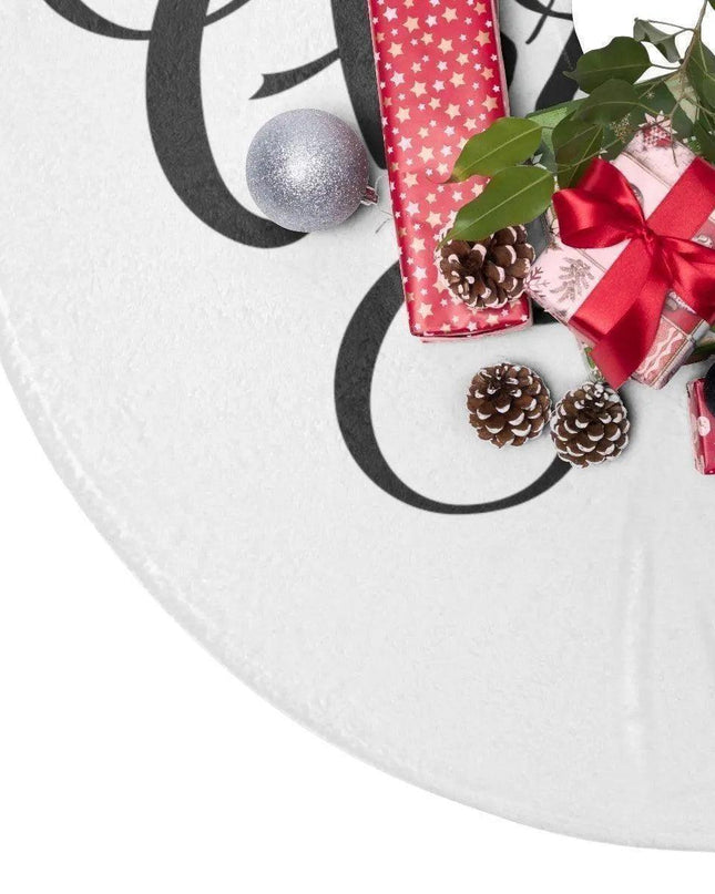 Cozy Up Your Christmas Tree with an Elegant Soft Fleece Tree Skirt