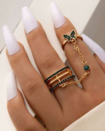 Extravagant Chain Ring - Bold Alloy Fashion Statement Piece