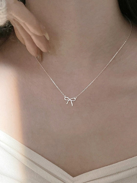 New 925 sterling silver simple and sweet clavicle bow necklace