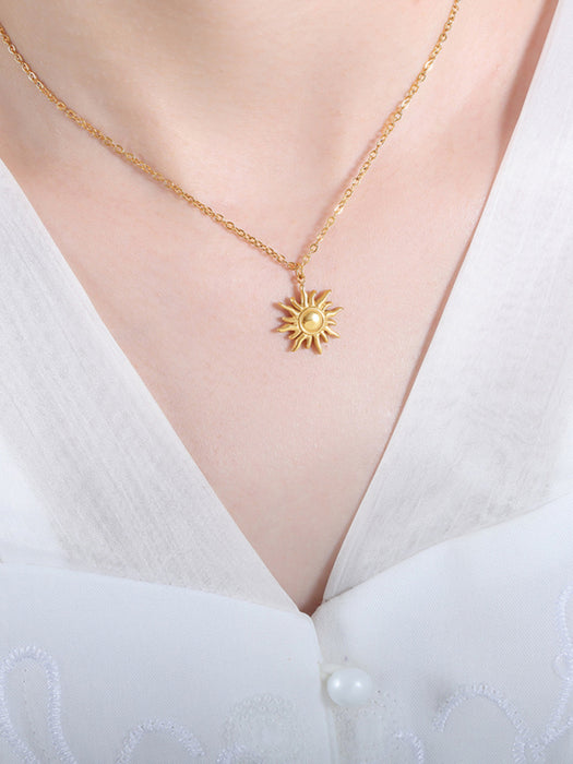 New clavicle chain fashionable simple small sun pendant titanium steel necklace