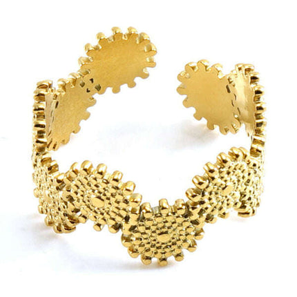 Fashionable and personalized retro style ring gold living ring