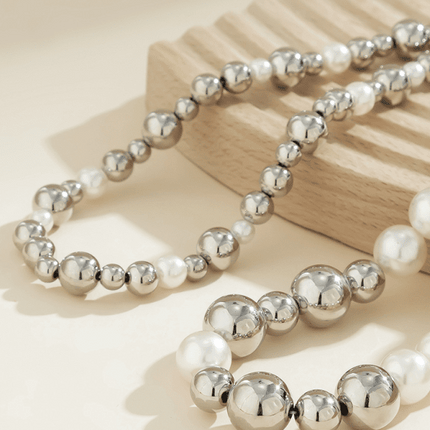 Exaggerated round punk collarbone chain Geometric beads Beaded necklace