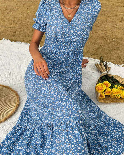 Enchanting Floral Summer Dress for Women in Vibrant Garden Print