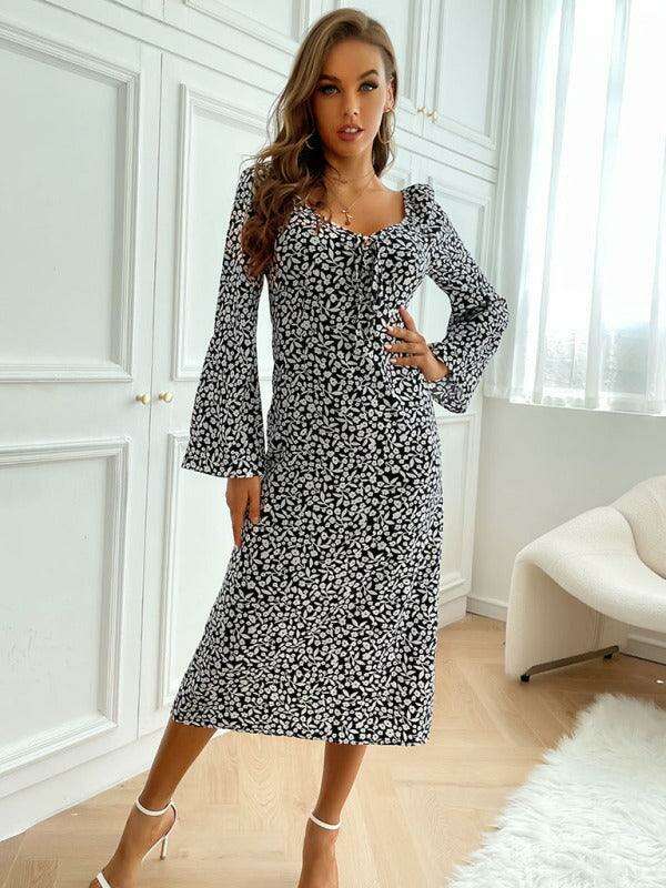 Backless Maxi Dress with Long Sleeves and Chic Print for Women