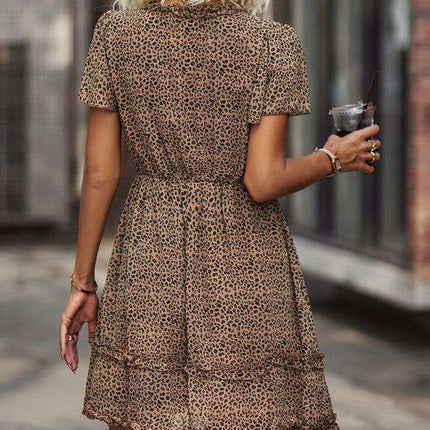 Chic V-Neck Dress: Your Go-To Essential for Spring and Summer Style