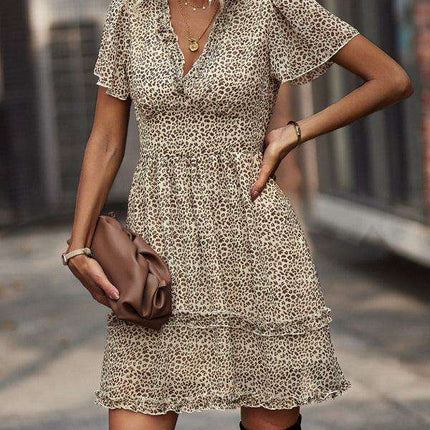 Chic V-Neck Dress: Your Go-To Essential for Spring and Summer Style