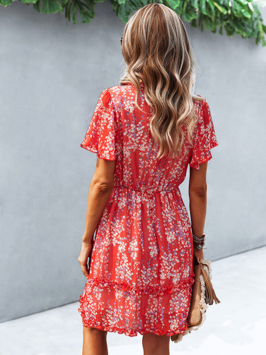 Chic V-Neck Dress for Stylish Spring and Summer Looks