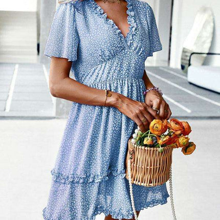 Chic V-Neck Dress: Your Go-To Essential for Spring and Summer Style