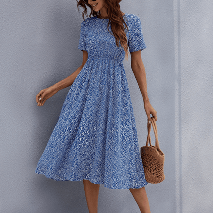 Chic Petite Floral Summer Dress with Short Sleeves