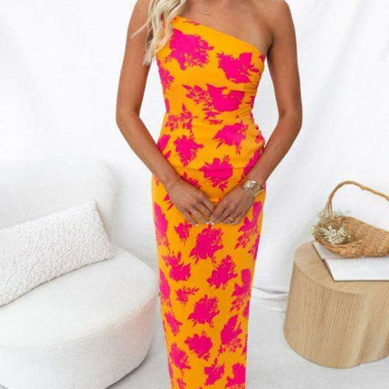 Bohemian Chic Backless Floral Maxi Dress with Slouchy Shoulders and Side Slits