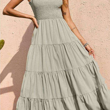 Chic Elegance: Sleek Solid Color Pleated Swing Dress for Contemporary Women