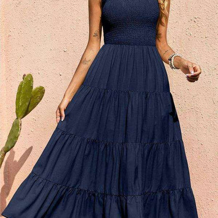 Chic Elegance: Sleek Solid Color Pleated Swing Dress for Contemporary Women