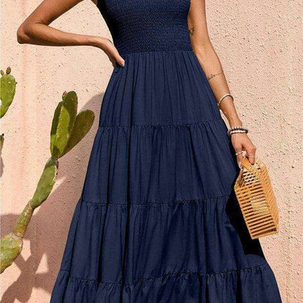 Chic Elegance: Sleek Solid Color Pleated Swing Dress for Contemporary Women