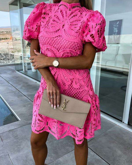 Sophisticated Lace Accented Shift Dress for Effortless Style