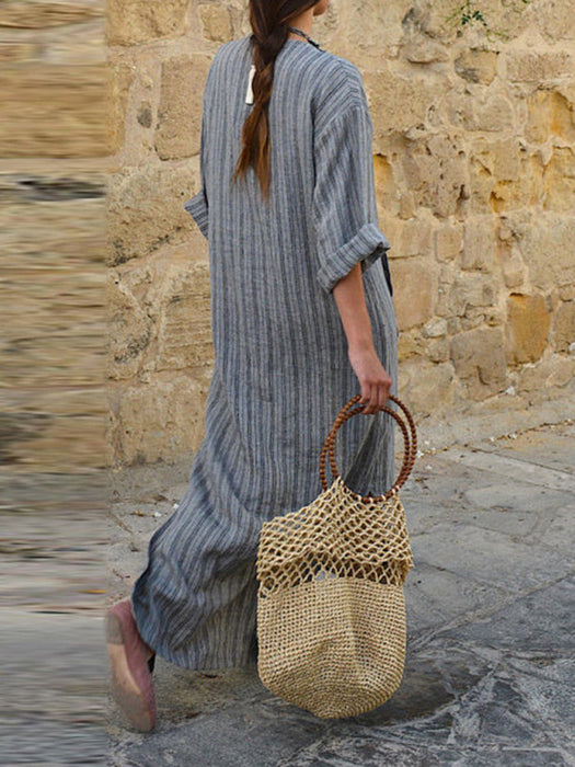 Striped Retro-Inspired Maxi Dress with a Casual Vibe