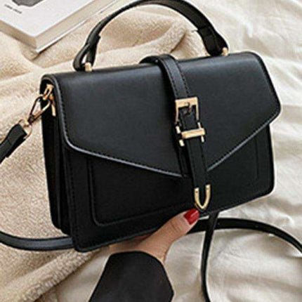 Classic Elegance Square Crossbody Bag: A Chic Purse for Effortless Fashion
