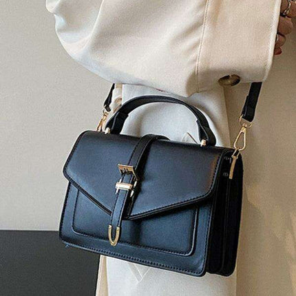Classic Elegance Square Crossbody Bag: A Chic Purse for Effortless Fashion