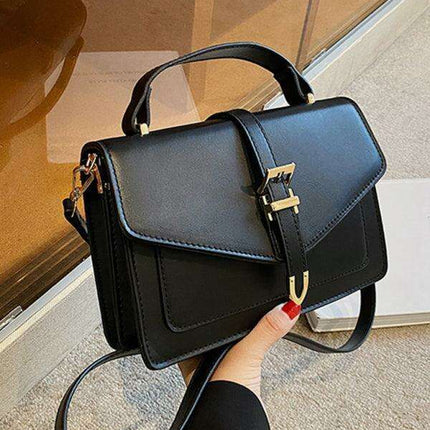 Classic Elegance Square Crossbody Bag: A Chic Purse for Effortless Fashion