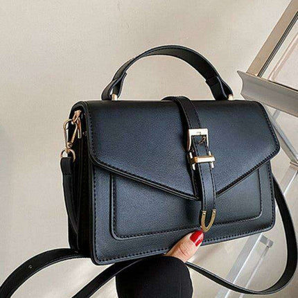 Classic Elegance Square Crossbody Bag: A Chic Purse for Effortless Fashion