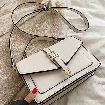 Classic Elegance Square Crossbody Bag: A Chic Purse for Effortless Fashion