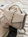 Vintage Square Shoulder Bag: Elegant Retro Purse for Stylish Versatility