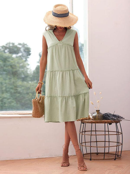 Effortlessly Elegant Sleeveless Dress: Your Versatile Wardrobe Staple