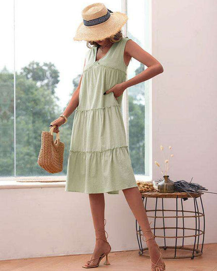 Chic Solid Color Sleeveless Dress: A Must-Have for Effortless Style