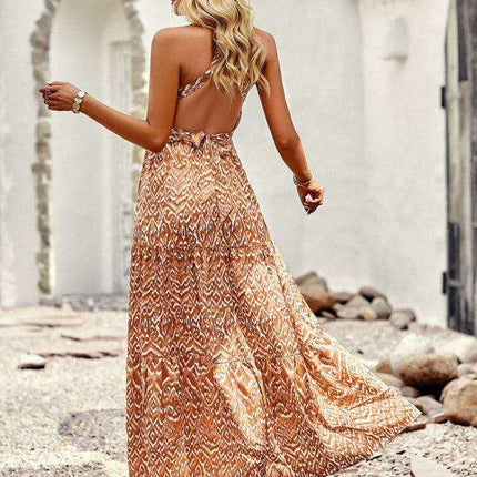 Chic Bohemian Halter Neck Maxi Dress with Elegant Waist Accent for Women