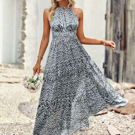 Chic Bohemian Halter Neck Maxi Dress with Elegant Waist Accent for Women
